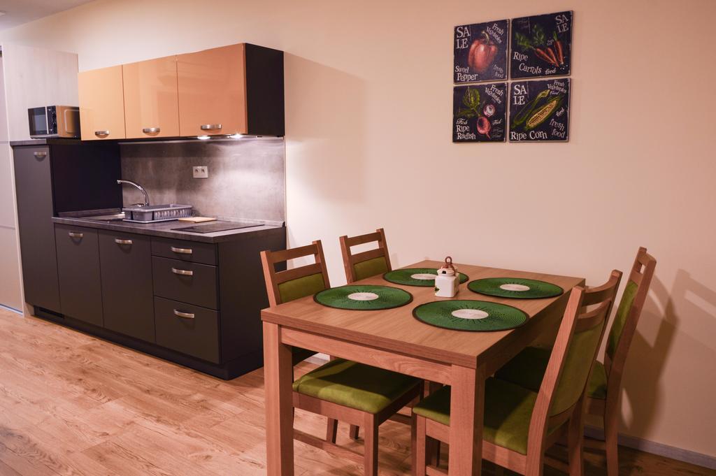 Apartmanovy Dom Krivan เบเชนยอวา ภายนอก รูปภาพ