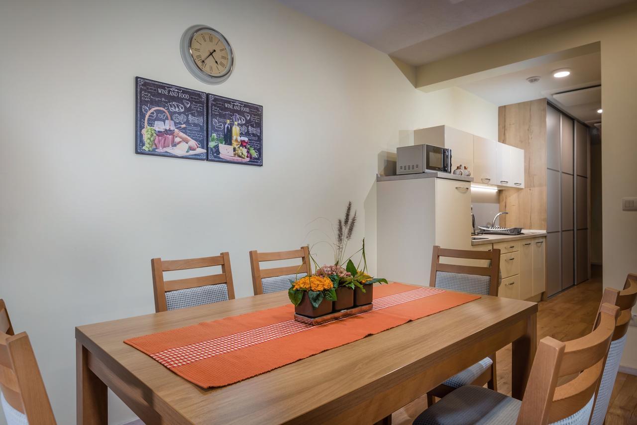 Apartmanovy Dom Krivan เบเชนยอวา ภายนอก รูปภาพ
